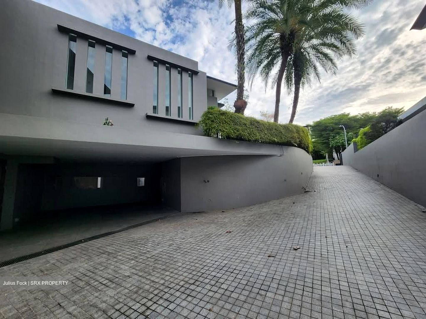 Bishopsgate (D10), Detached #573555061